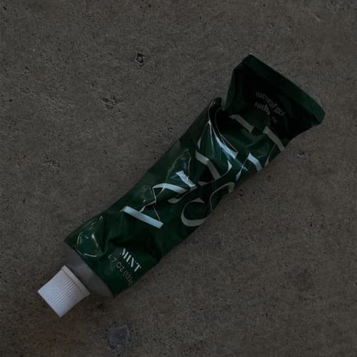PLUS ULTRA Natural Gel Toothpaste - Whitening & Sensitivity Relief, Fluoride-Free - 4.7oz